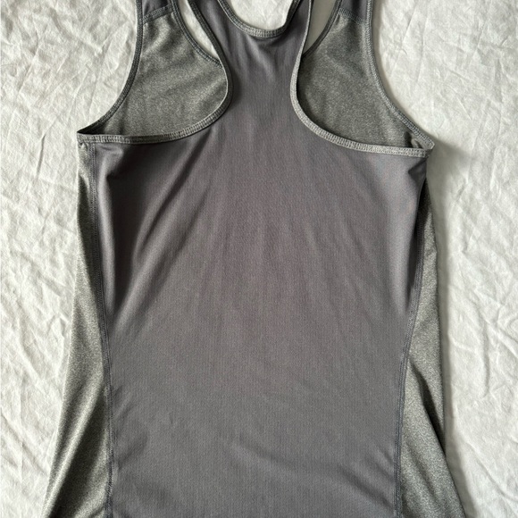 Women’s small Nike pro cool gray training tank - Picture 3 of 9